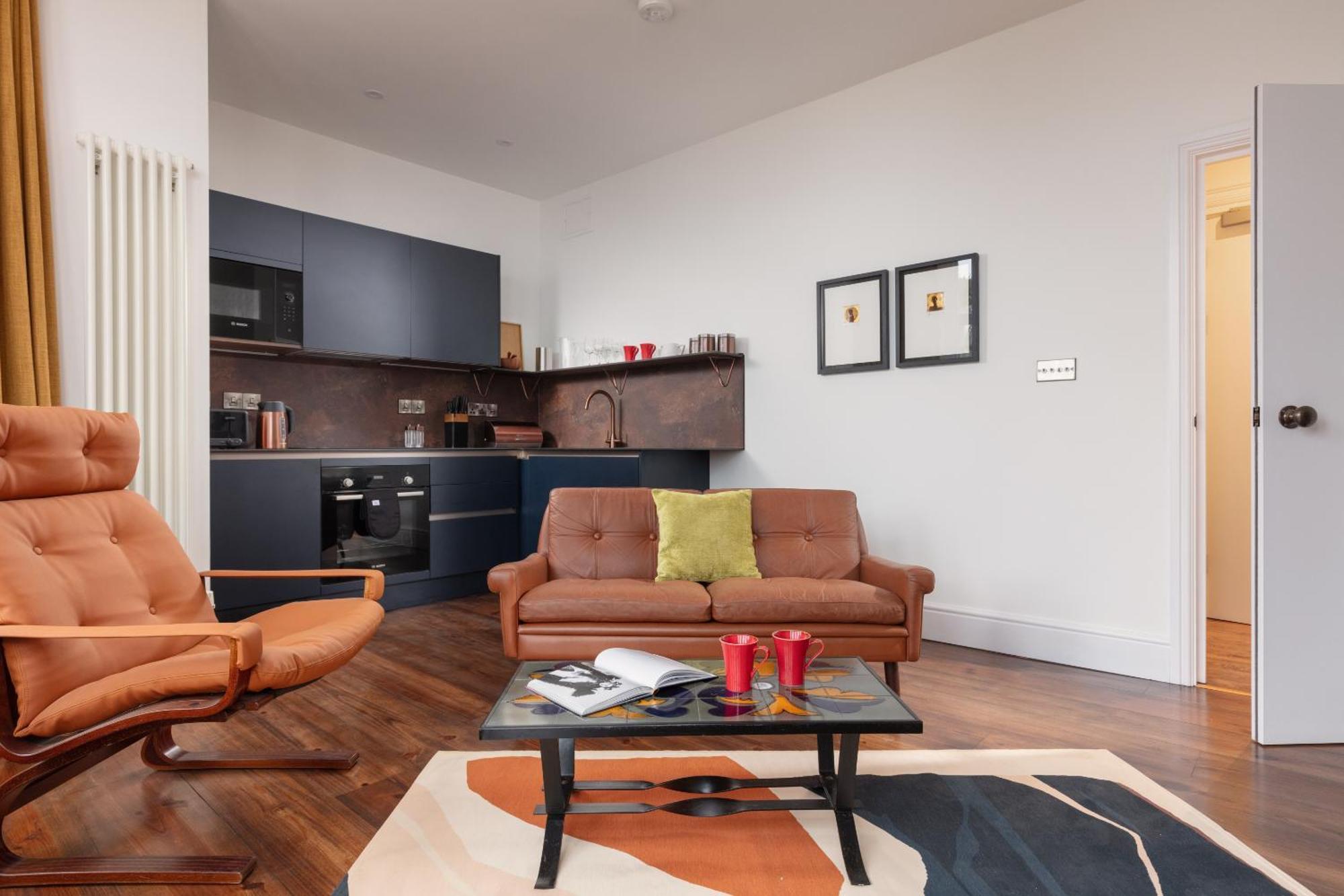 Chelsea House Apartment Falmouth