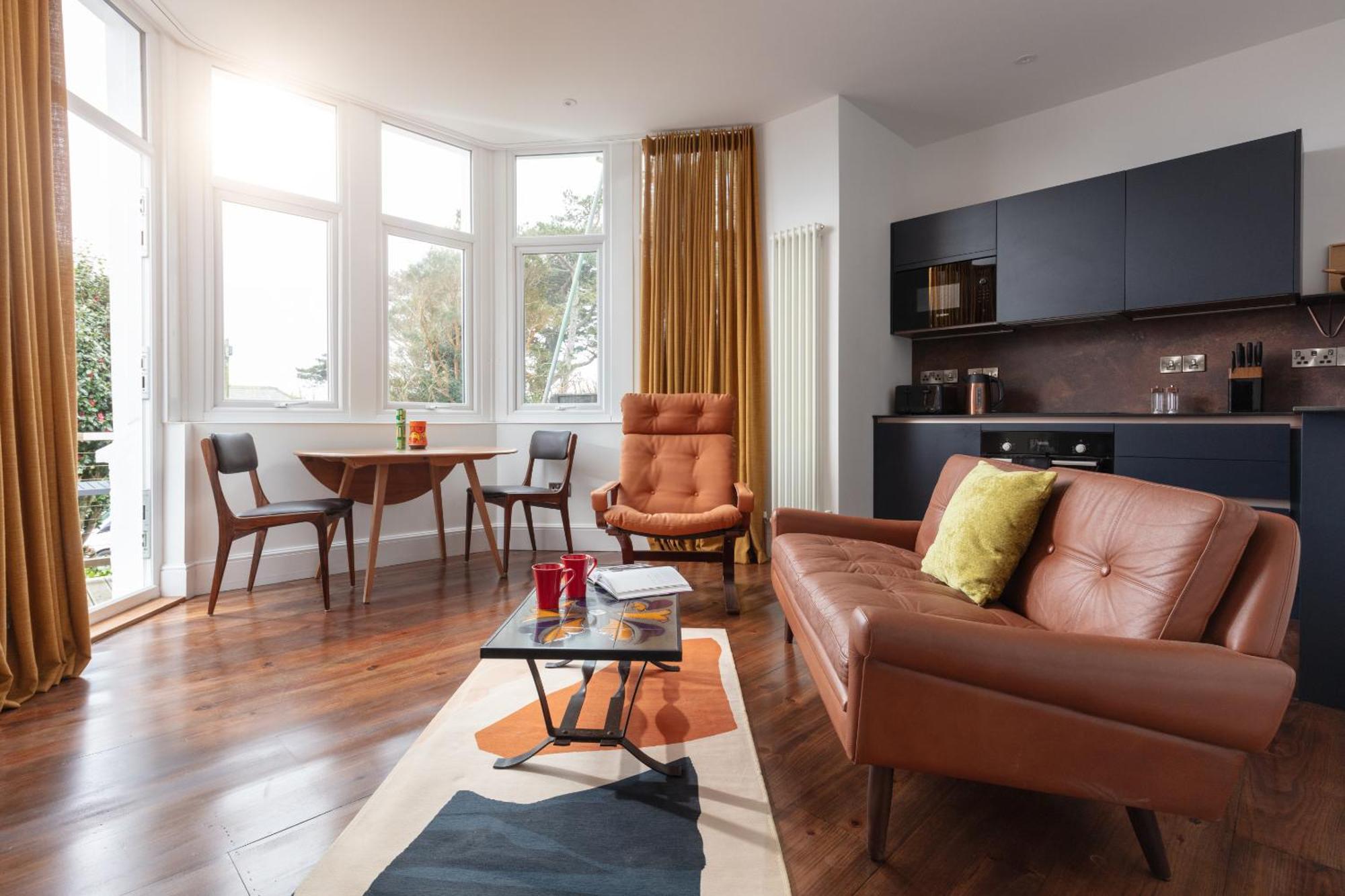 Chelsea House Apartment