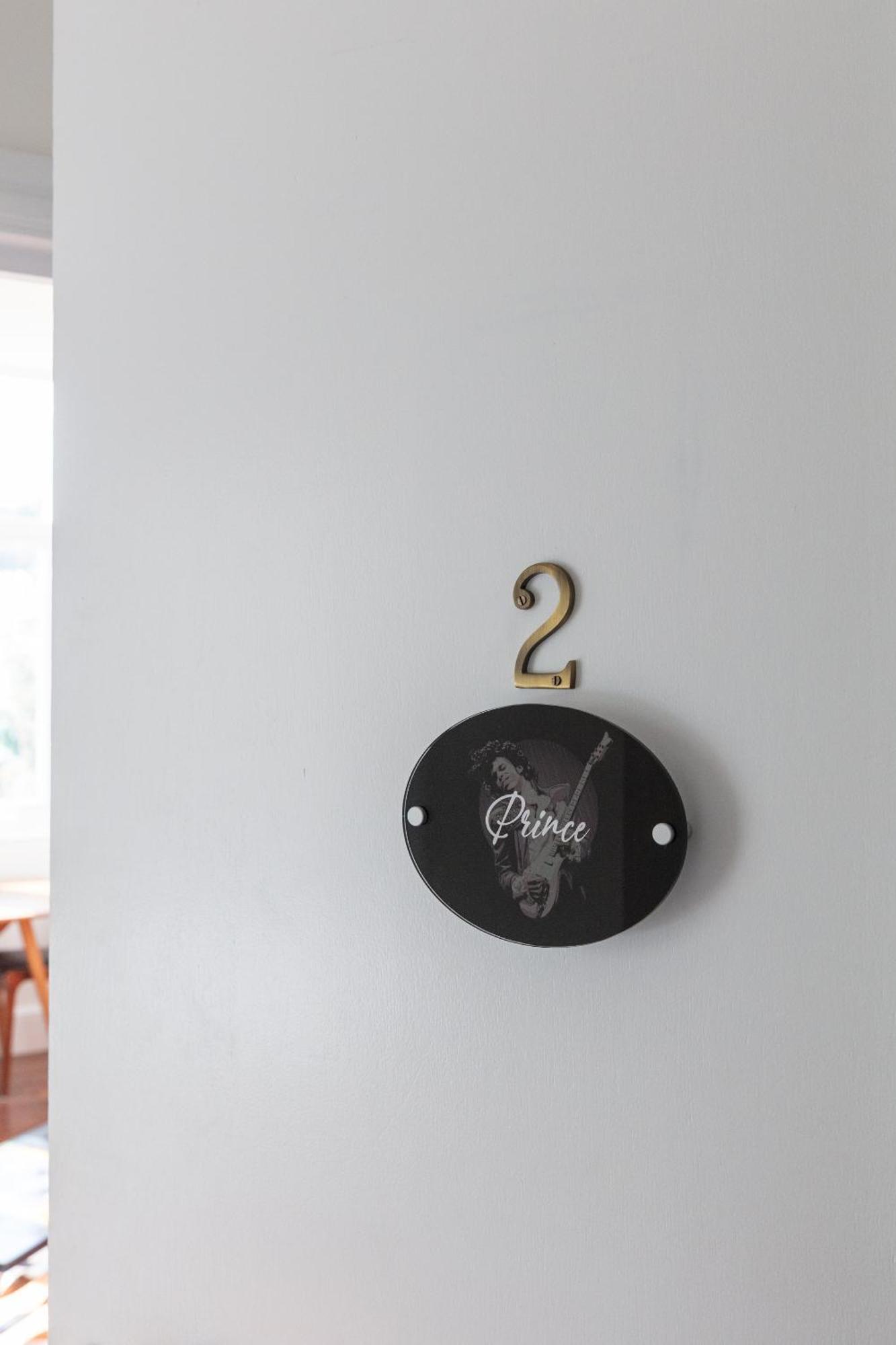 Chelsea House Apartment *